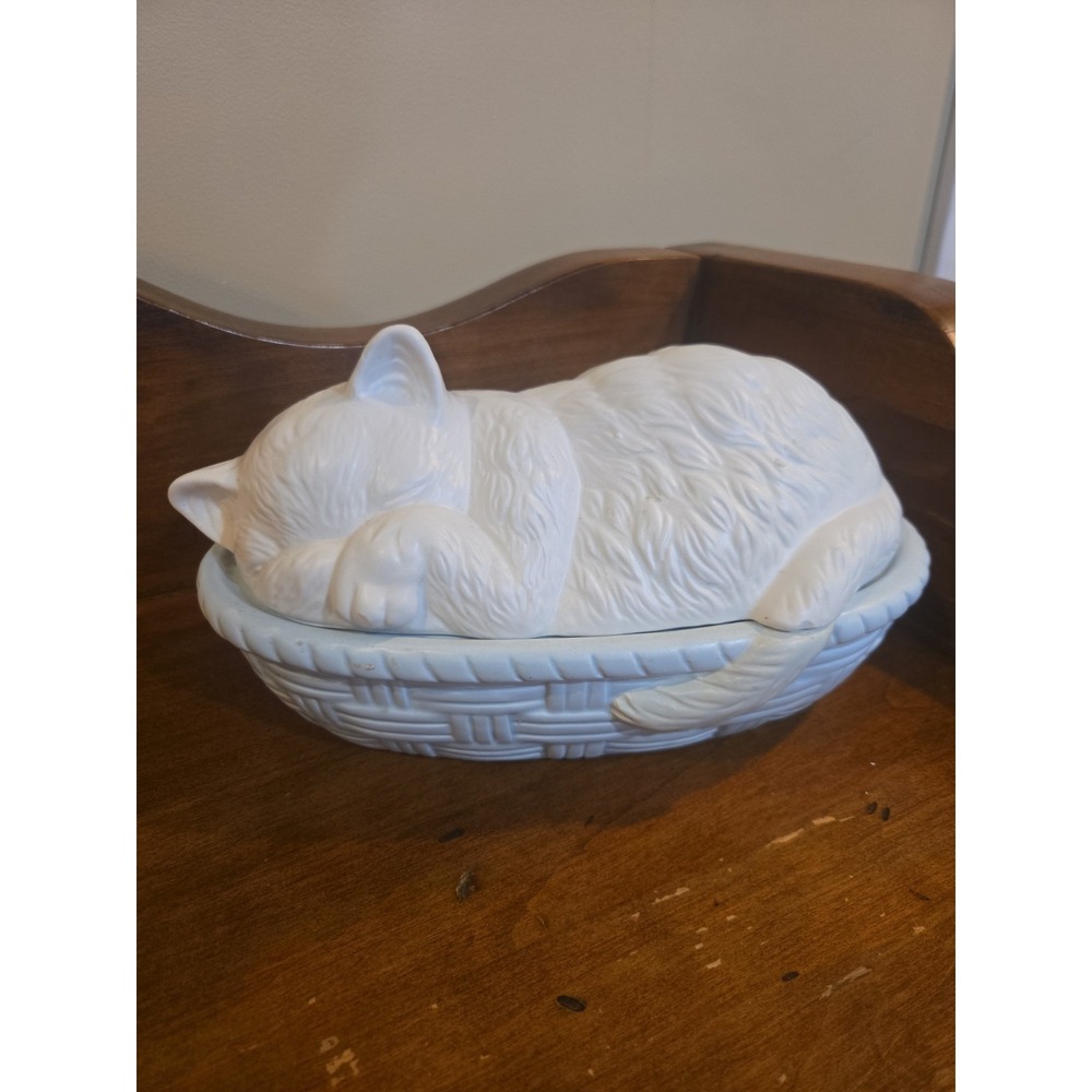 Vintage House of Lloyd 2 Piece Ceramic Cat/Kitten On Basket 1989 Cookie Candy